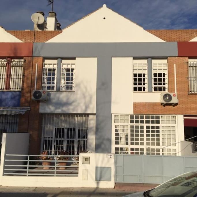 Casa Soleada En Calle Tranquila Seville Ngoại thất bức ảnh